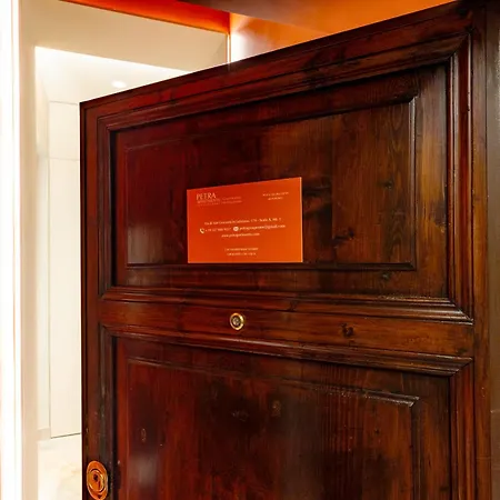 Petra San Giovanni Lejlighed